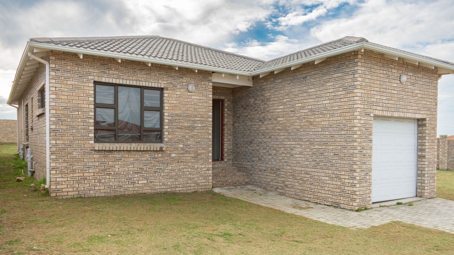 3 Bedroom Property for Sale in Bluewater Bay Eastern Cape